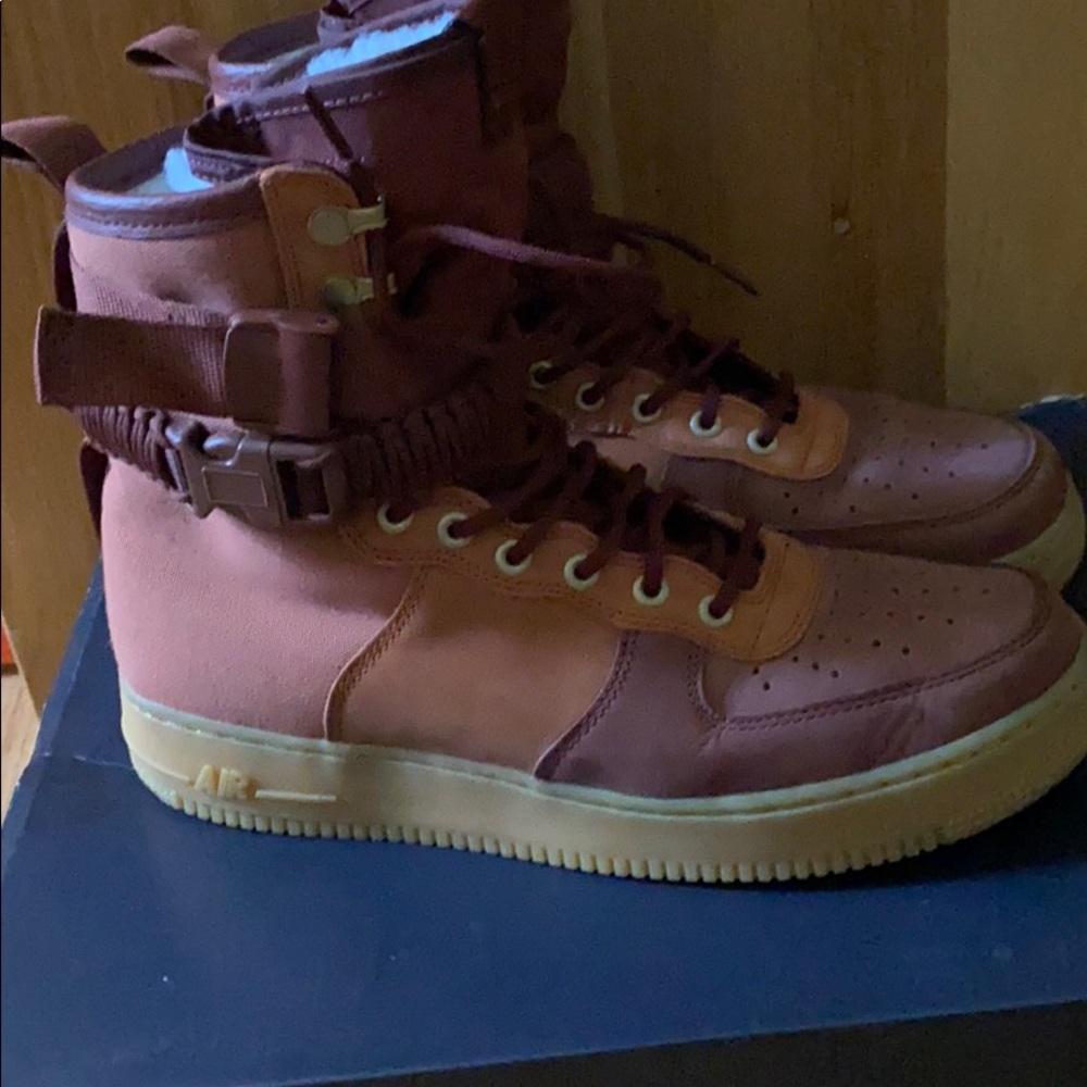 Nike SF AF1 PRM